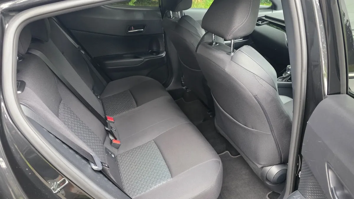 232 Toyota C-HR - Image 2