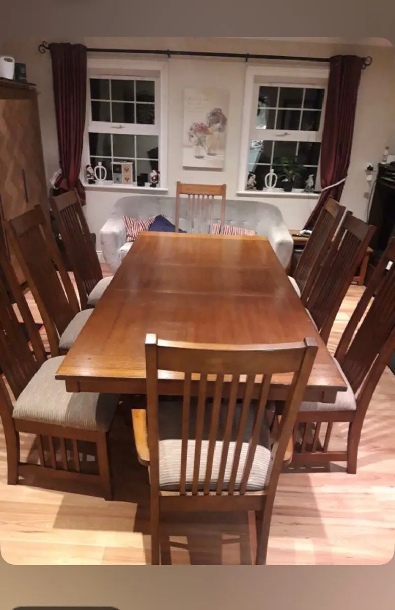 Large dining table and chairs - Image 1