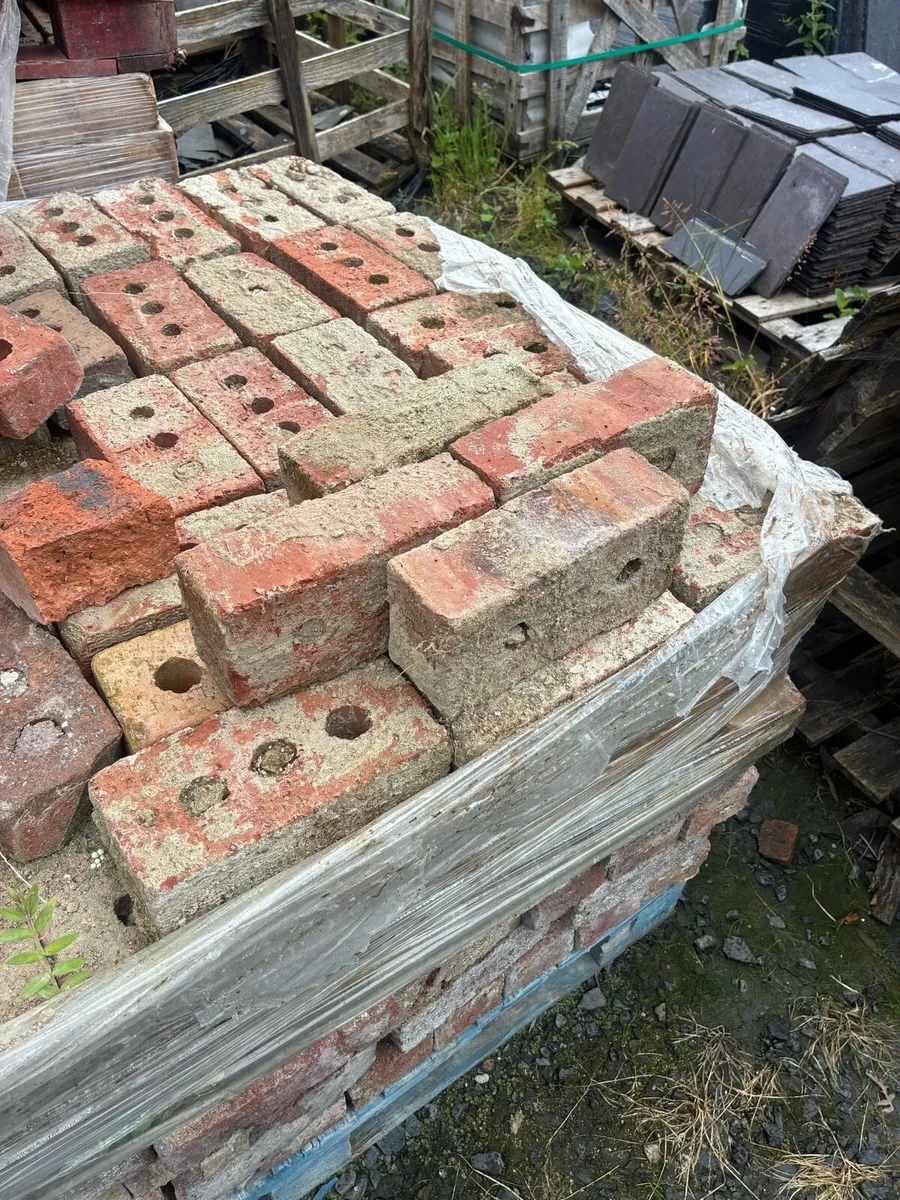 Reclaimed brick - Image 1