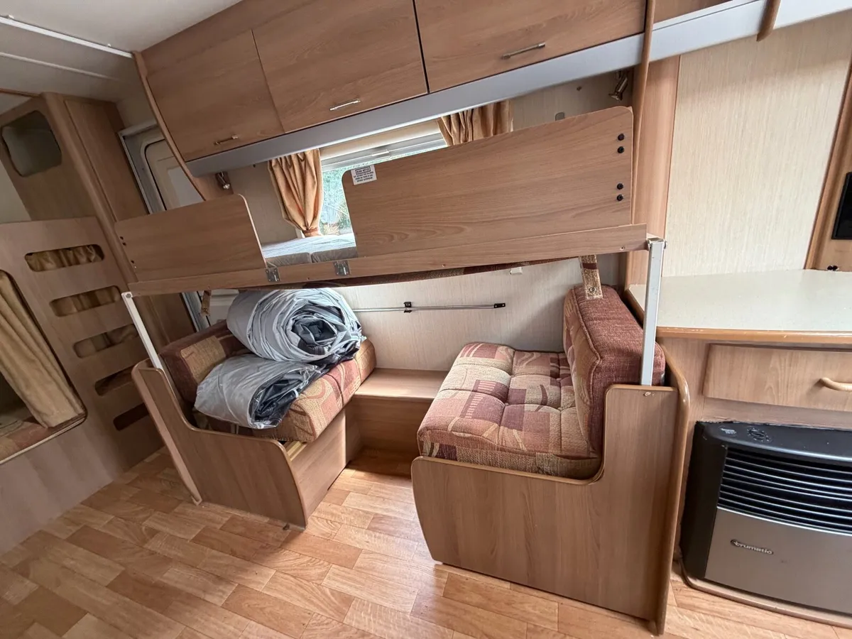 Elddis Avante club 556-pristine  6berth caravan - Image 4