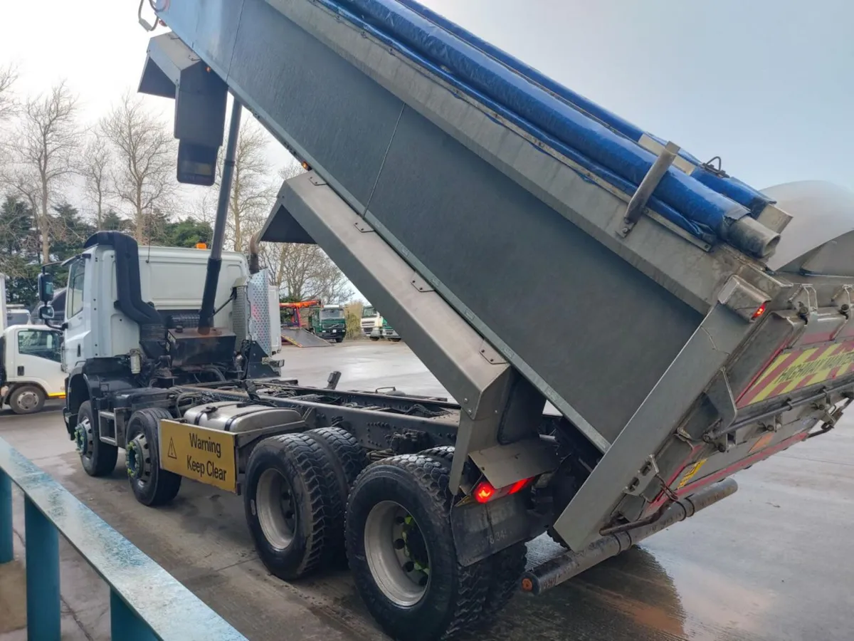 DAF CF 400 AUTO 8X4 WILCOX ALLOY TIPPER - Image 3