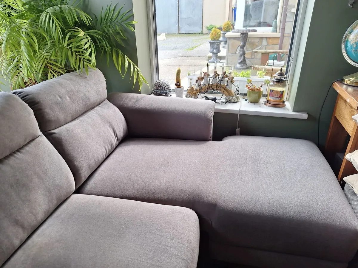 Chaise settee - Image 2