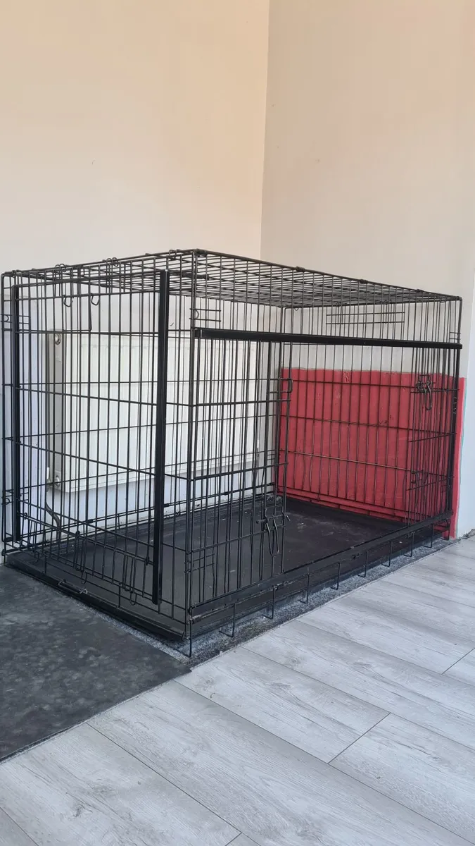 Sliding door dog crate - Image 1