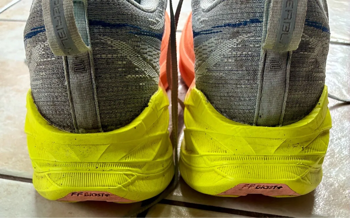 ASICS superblast 2 runners - Image 4
