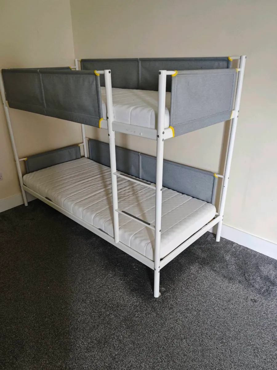 Bunk Beds - Image 2