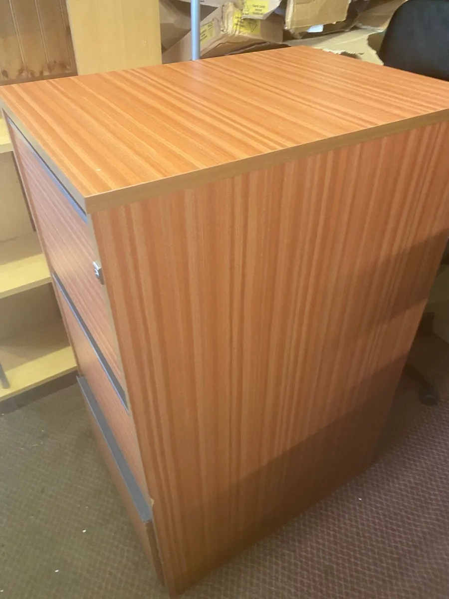 Filing cabinet - Image 2