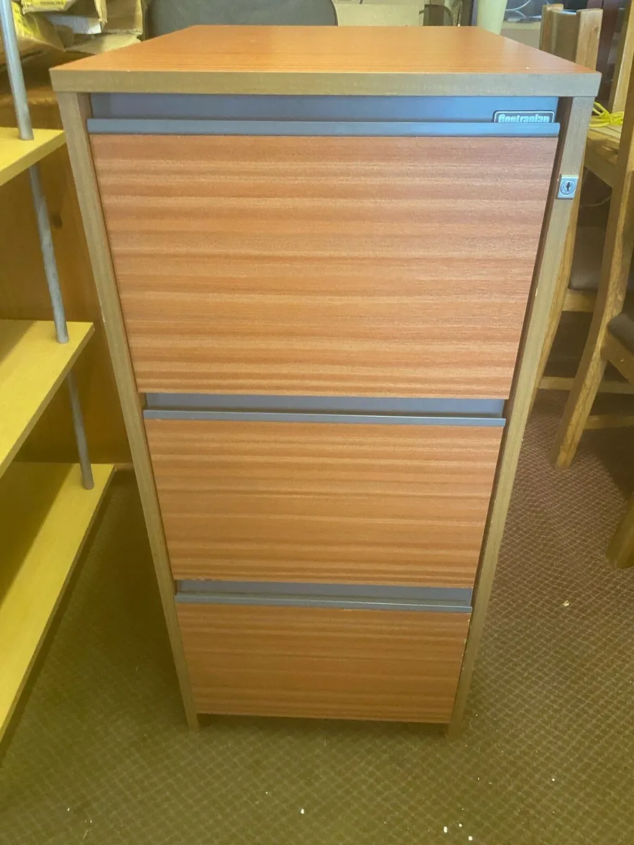 Filing cabinet - Image 1