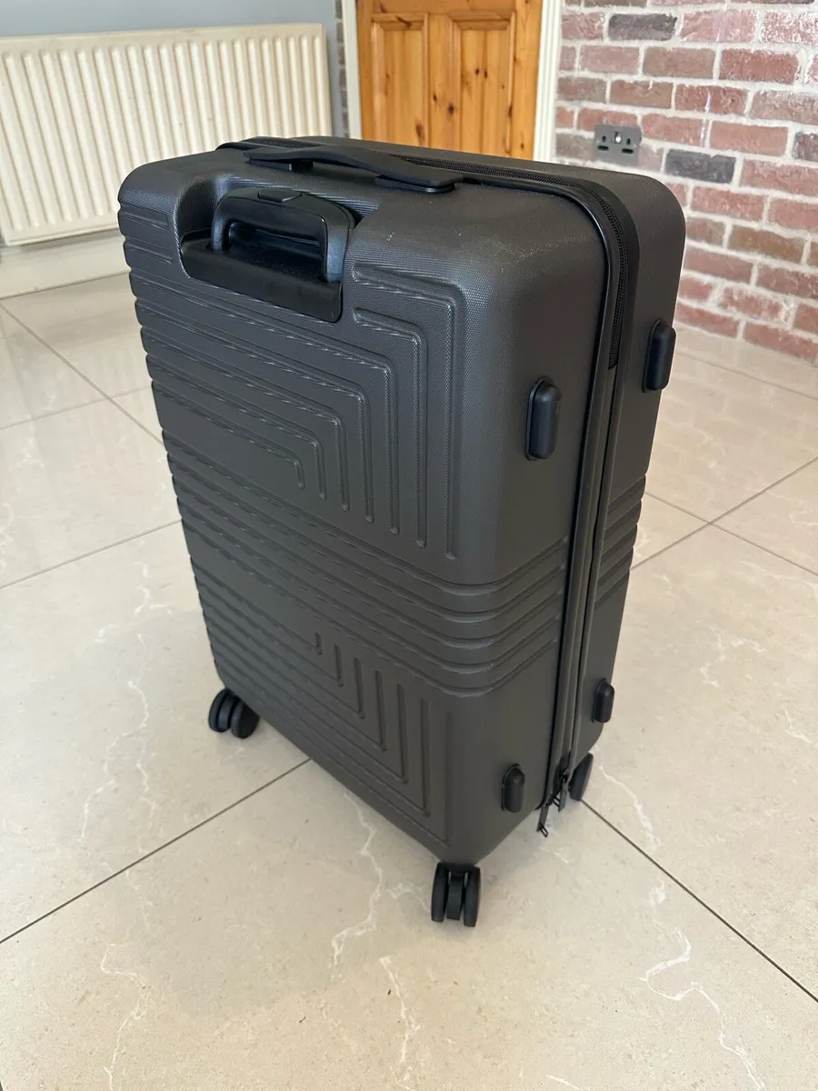 Amalfi suitcase medium - Image 1