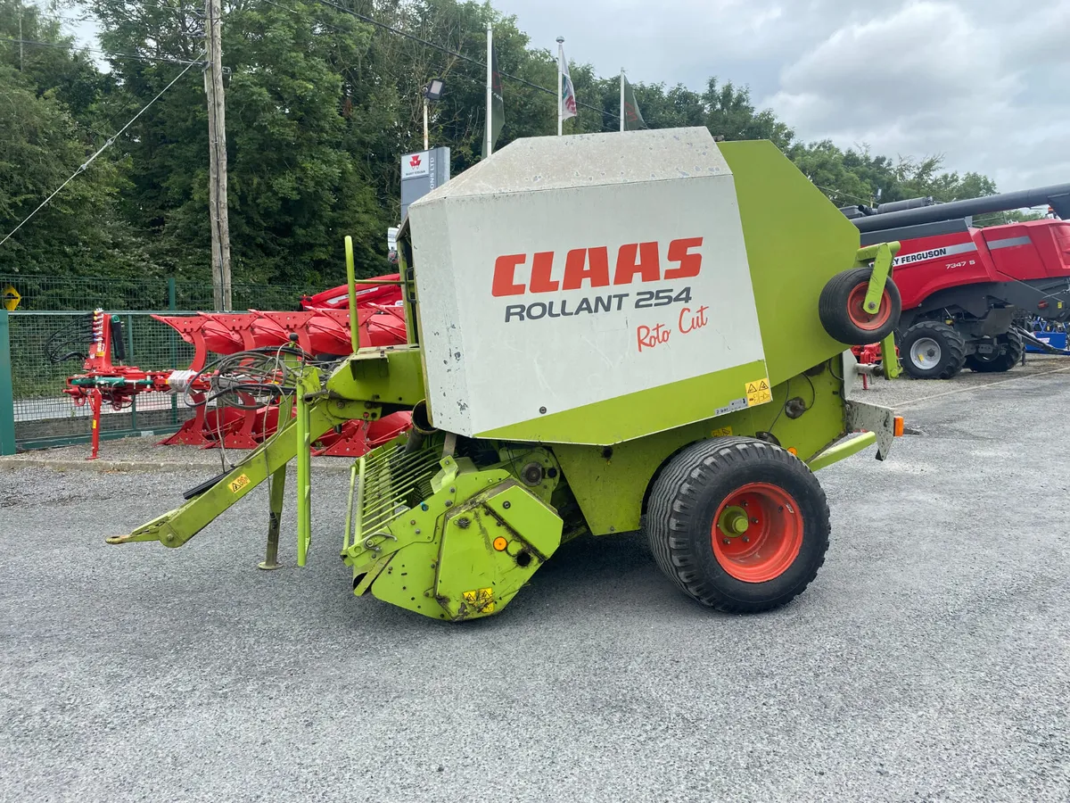 Claas baler - Image 3
