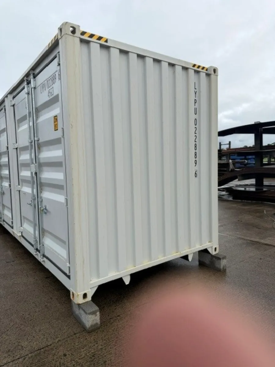 40FT HIGH CUBE CONTAINER - Image 2