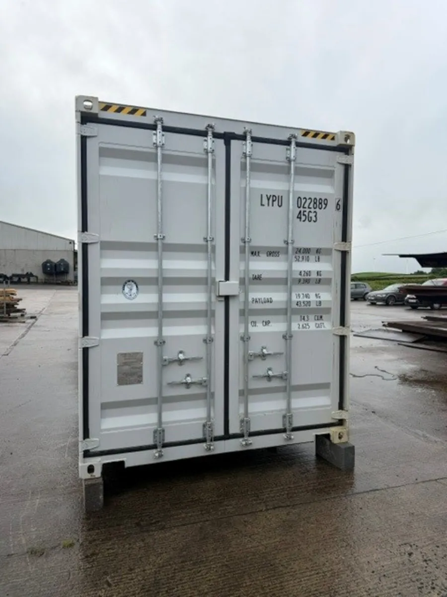 40FT HIGH CUBE CONTAINER - Image 4