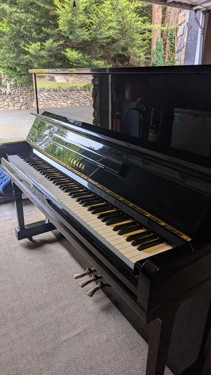 Yamaha U10A Acoustic Upright Piano - Image 2