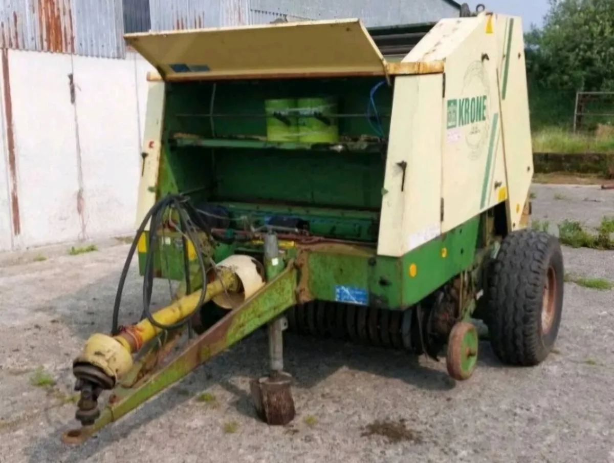 Krone Baler, Bale Trailers, AKPIL Sprayer - Image 2