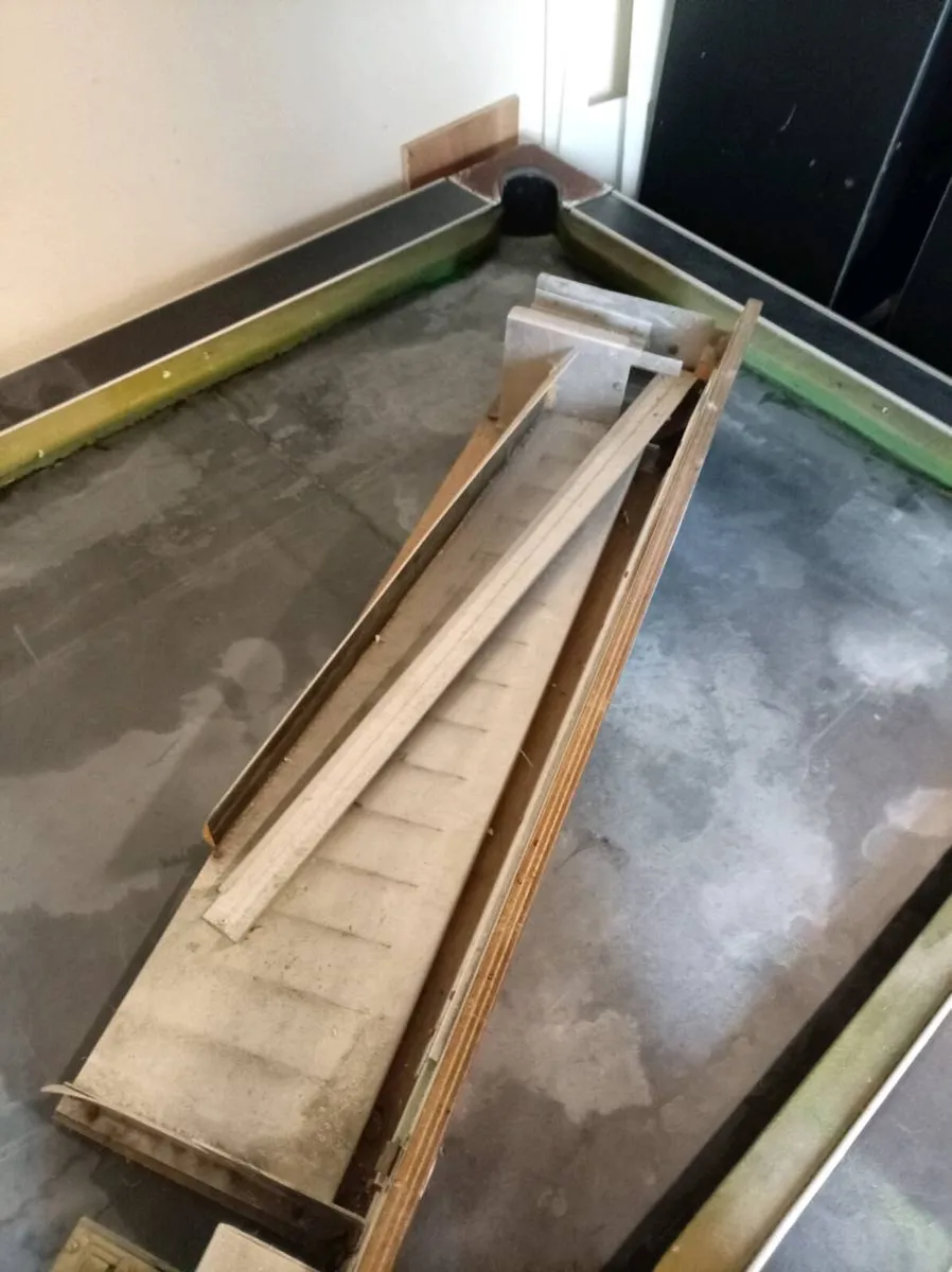 Pool table - Image 4