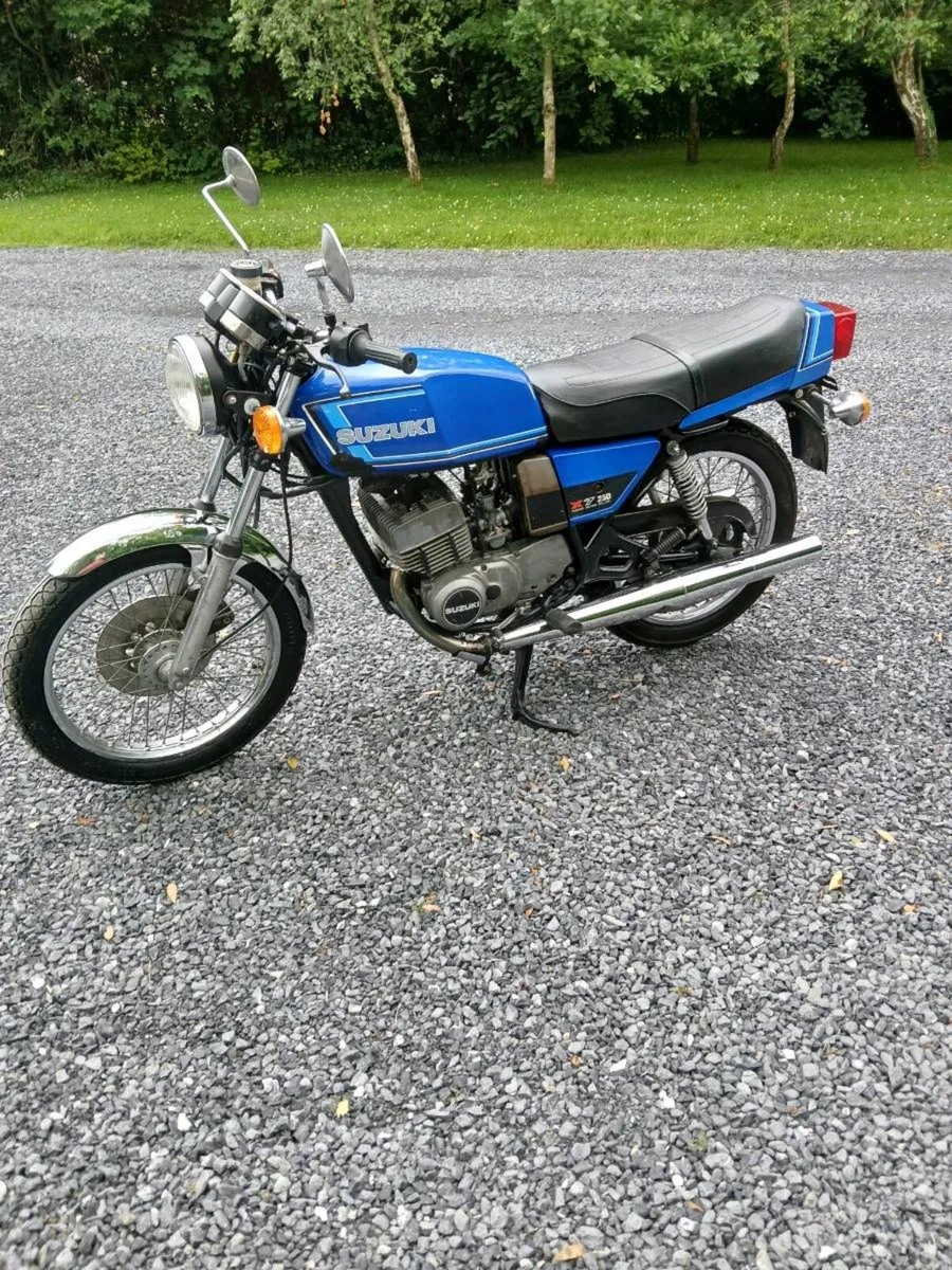 Suzuki GT 250 X 7 Original RARE Bike 1980 - Image 4