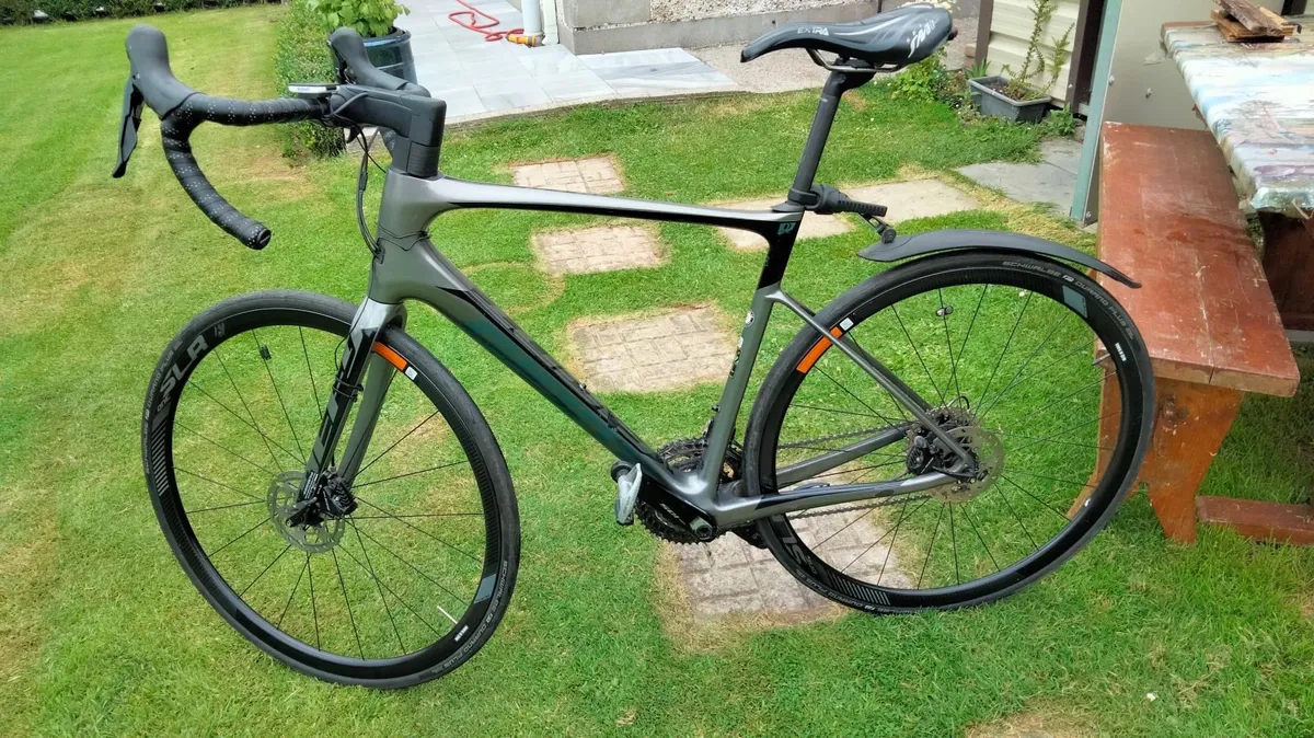 Carbon Road Bike - Image 1