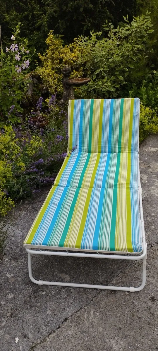 Sun lounger - Image 1