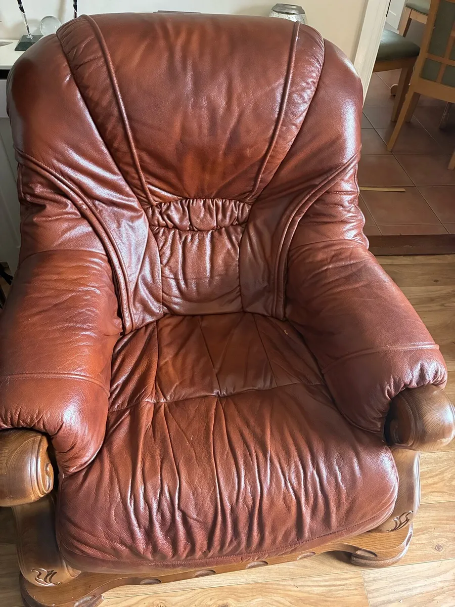 Brown leather couch with 2 armchairs - Image 3
