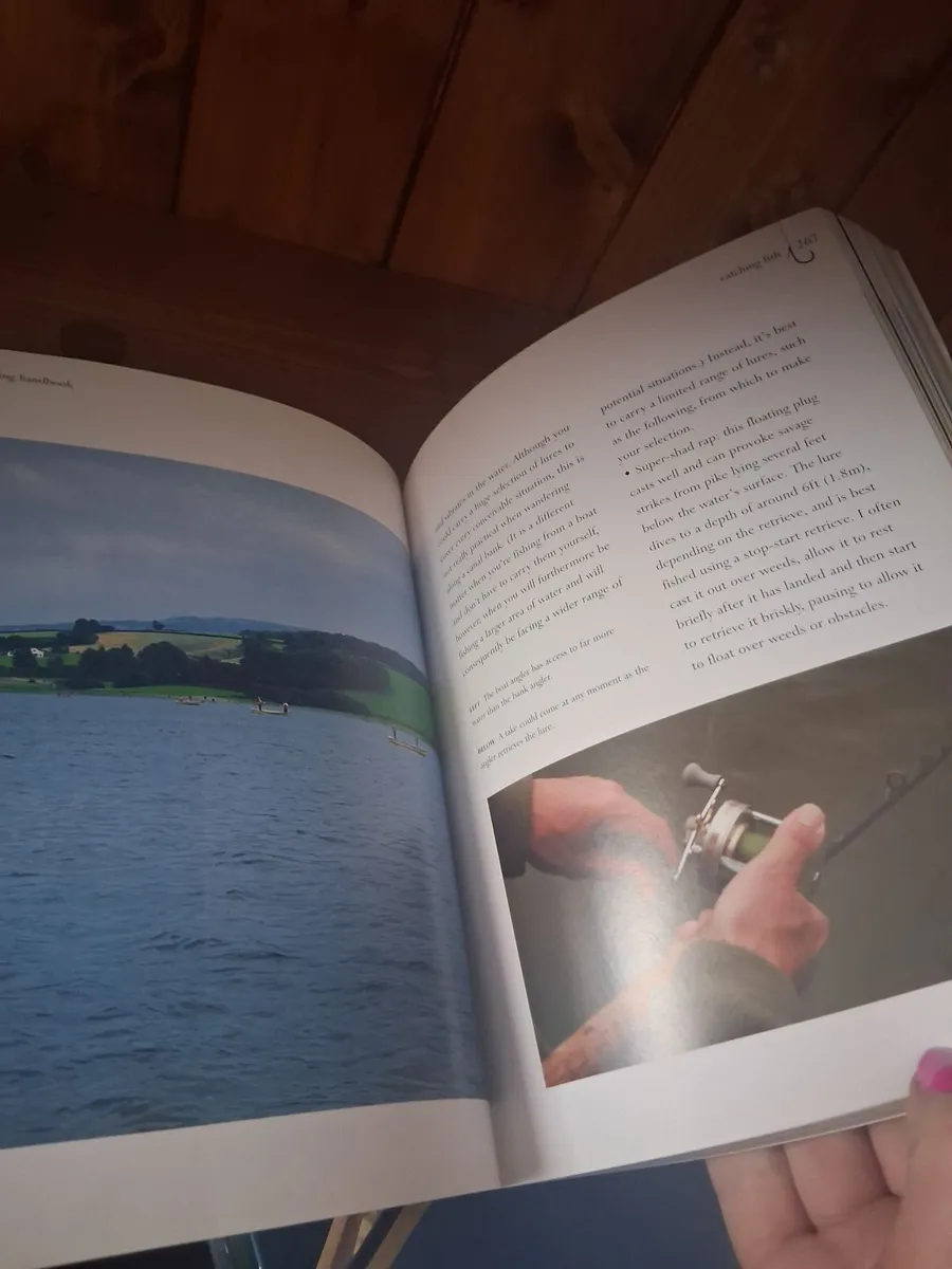 Fishing book - Image 1