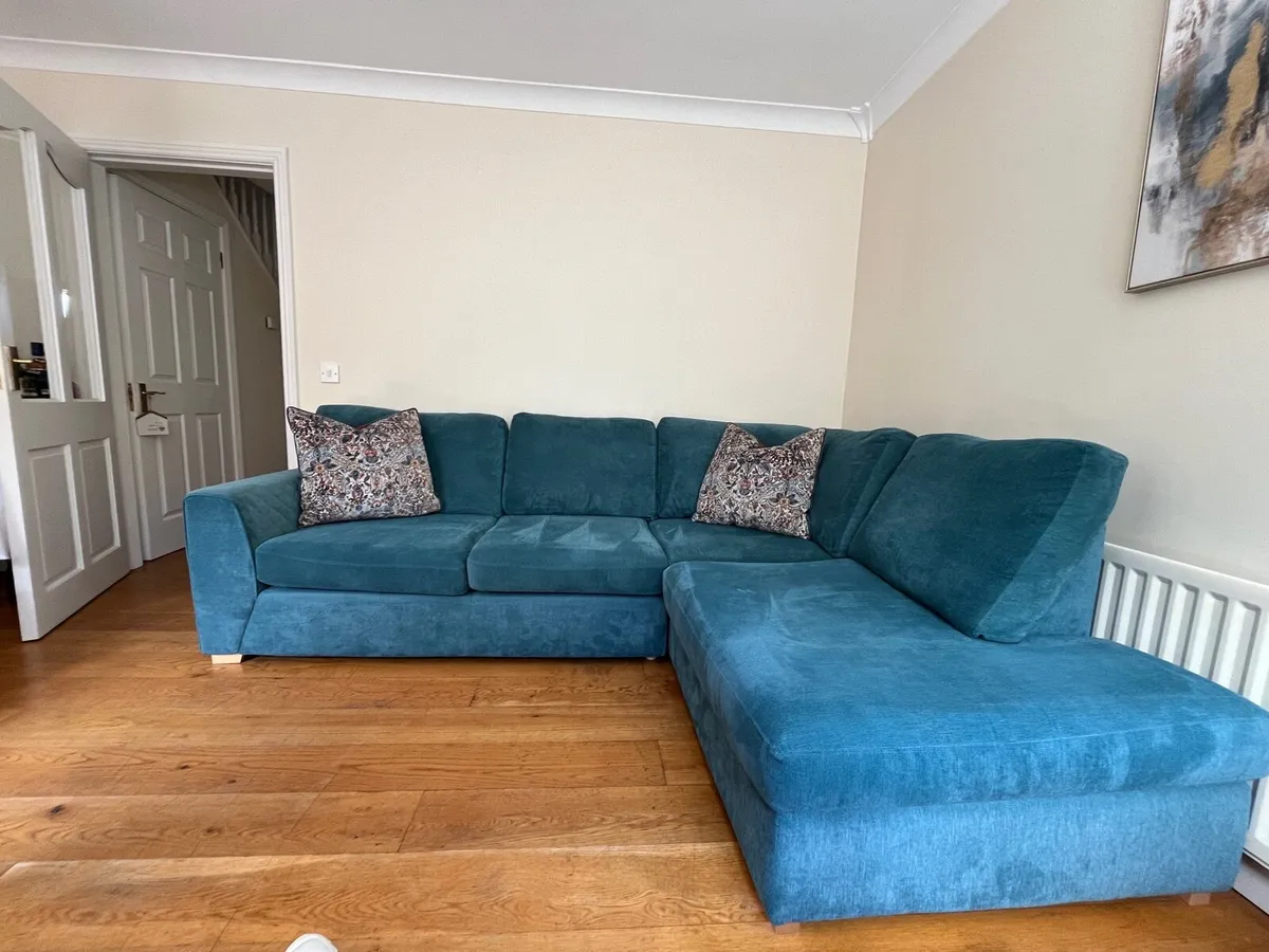 DFS Xander Corner Sofa - Image 2