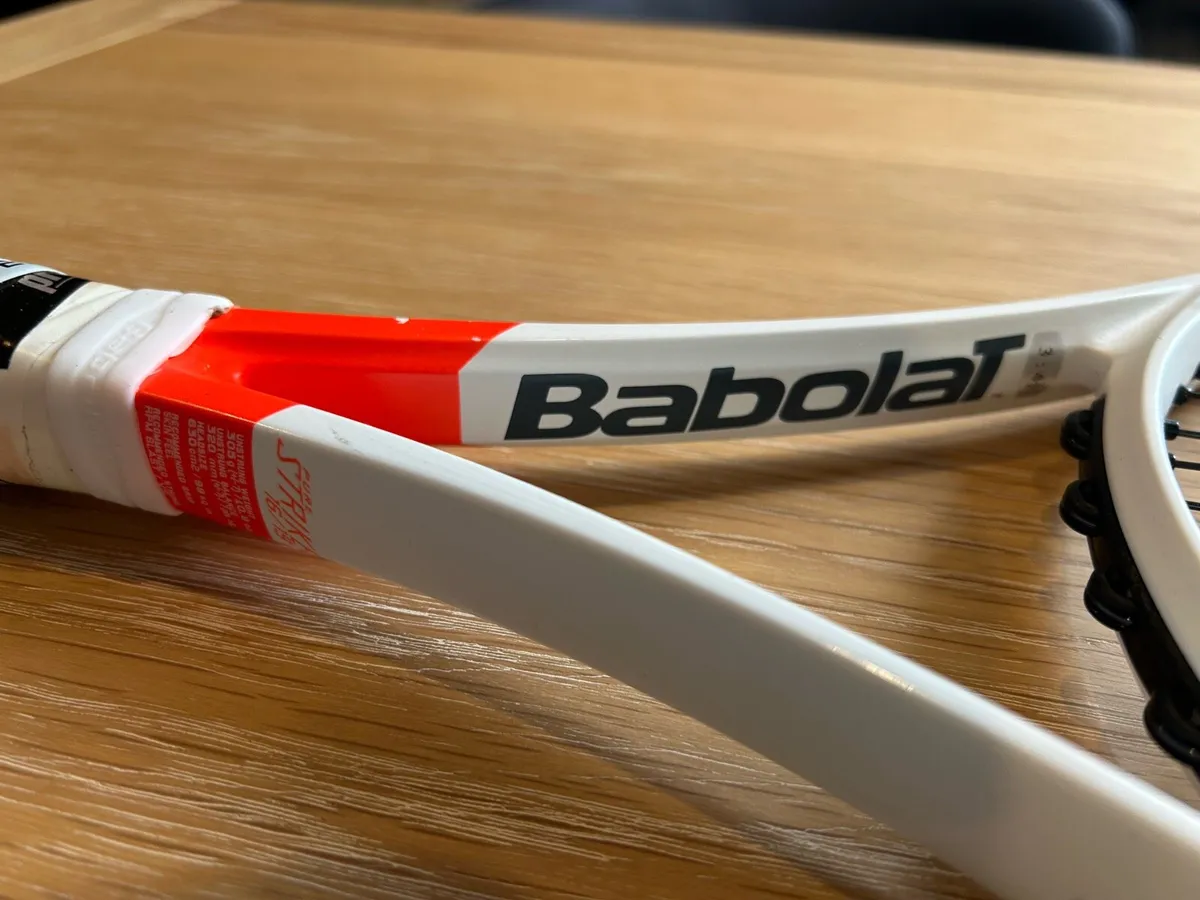 Babolat Pure Strike 305g 16x19 string pattern - Image 3