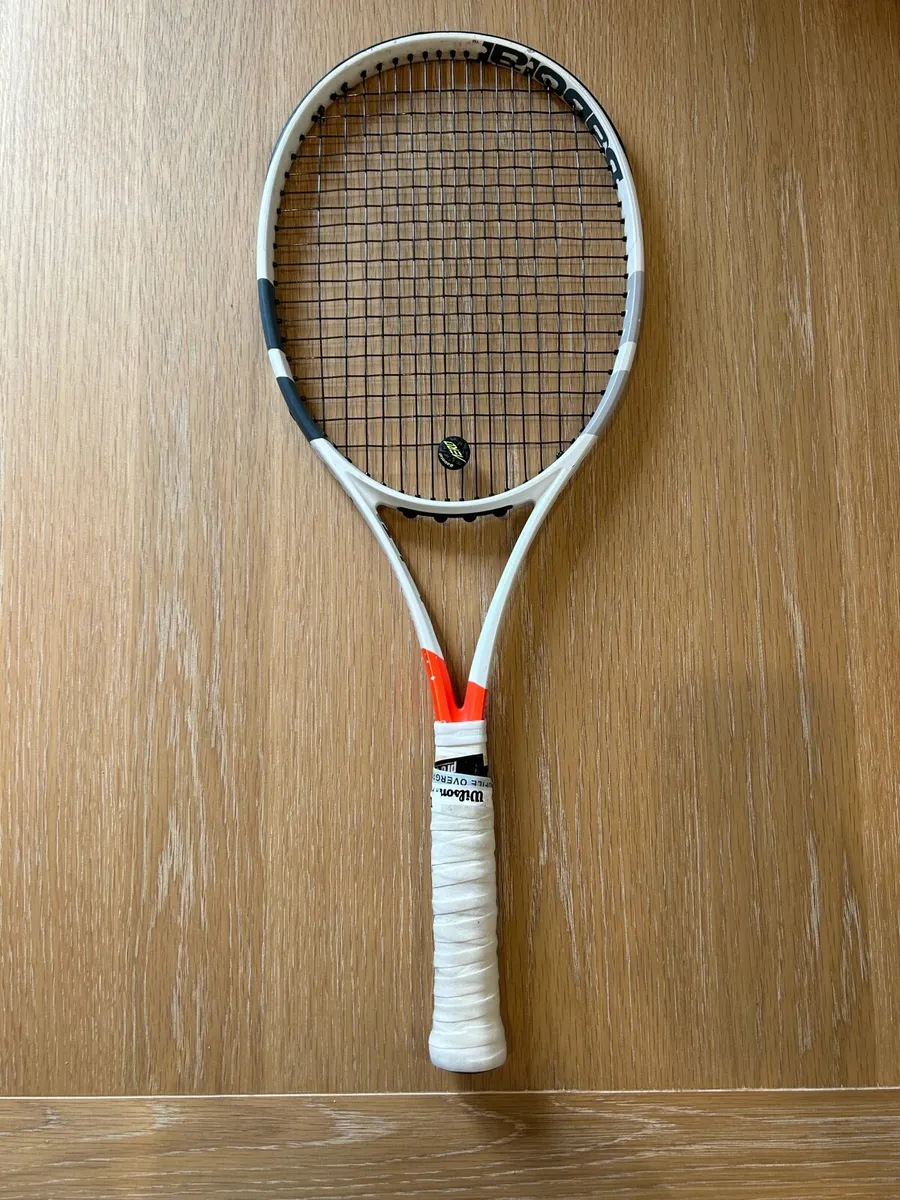 Babolat Pure Strike 305g 16x19 string pattern - Image 4