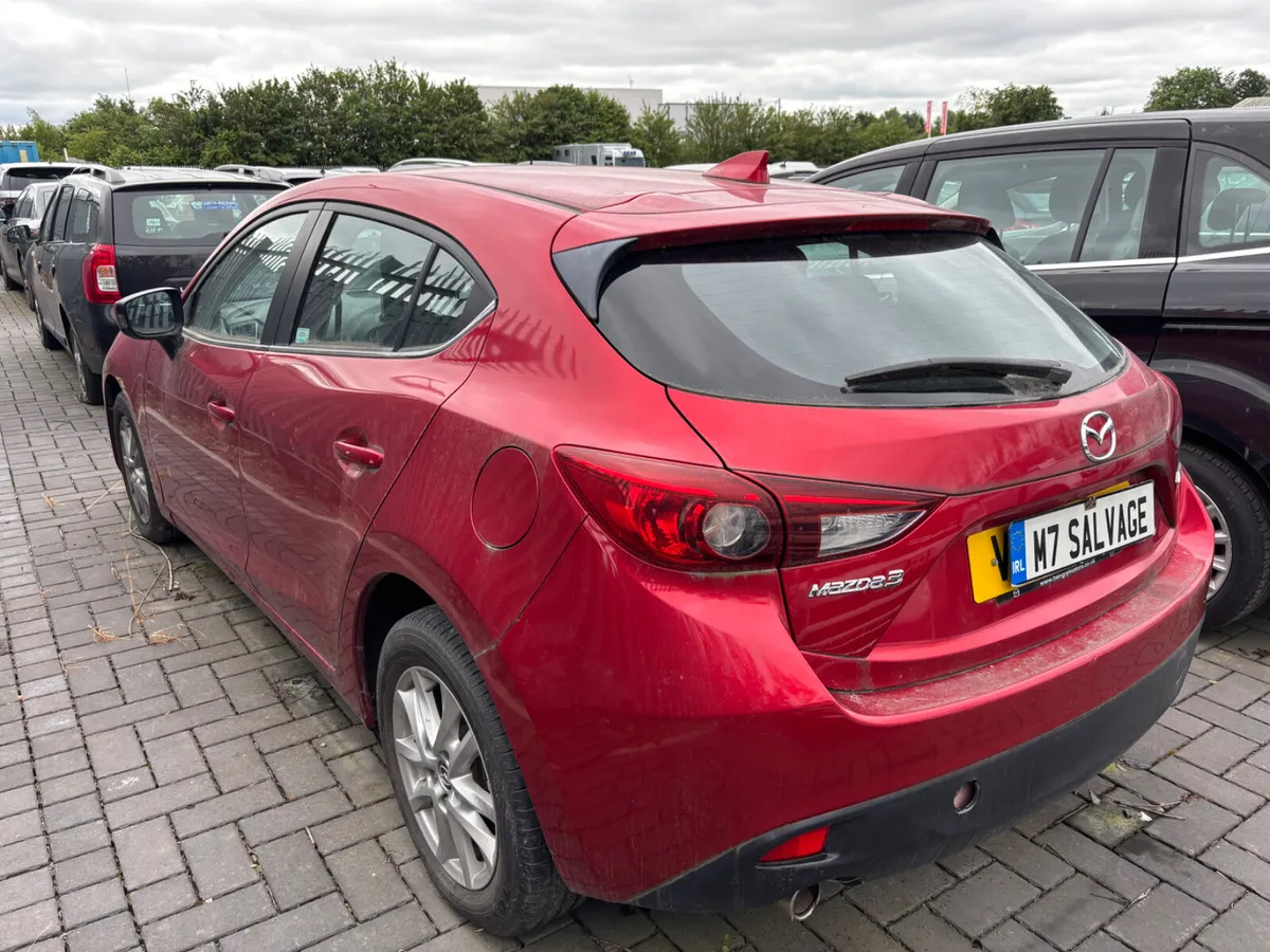 16 Mazda 3 Petrol 2.0 No damage driving LOW MILES - Image 4