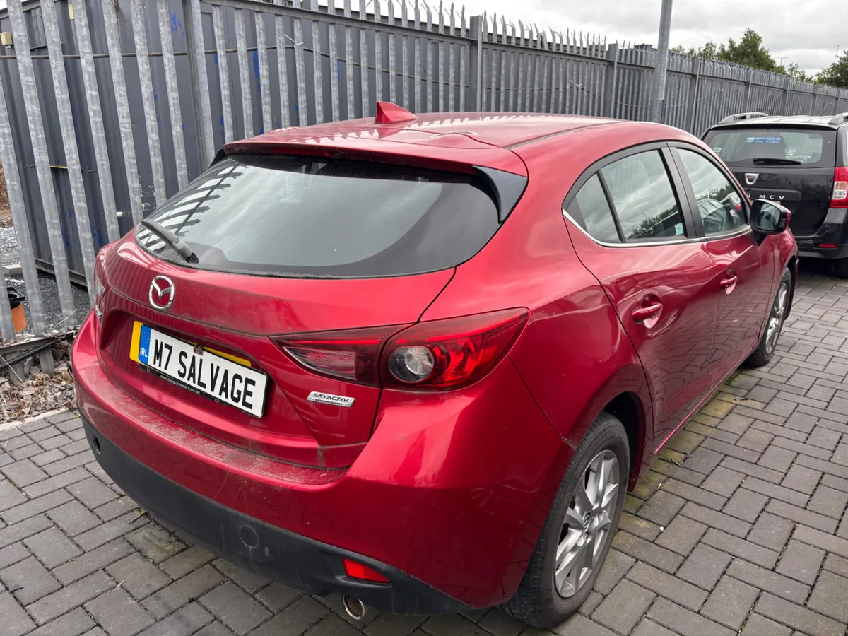 16 Mazda 3 Petrol 2.0 No damage driving LOW MILES - Image 3
