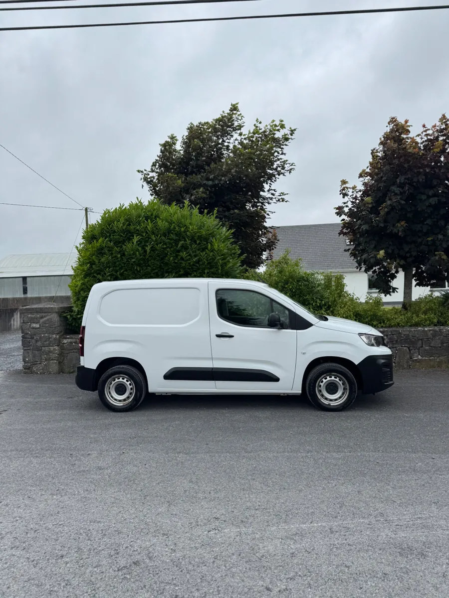 Peugeot Partner 2023 - Image 2