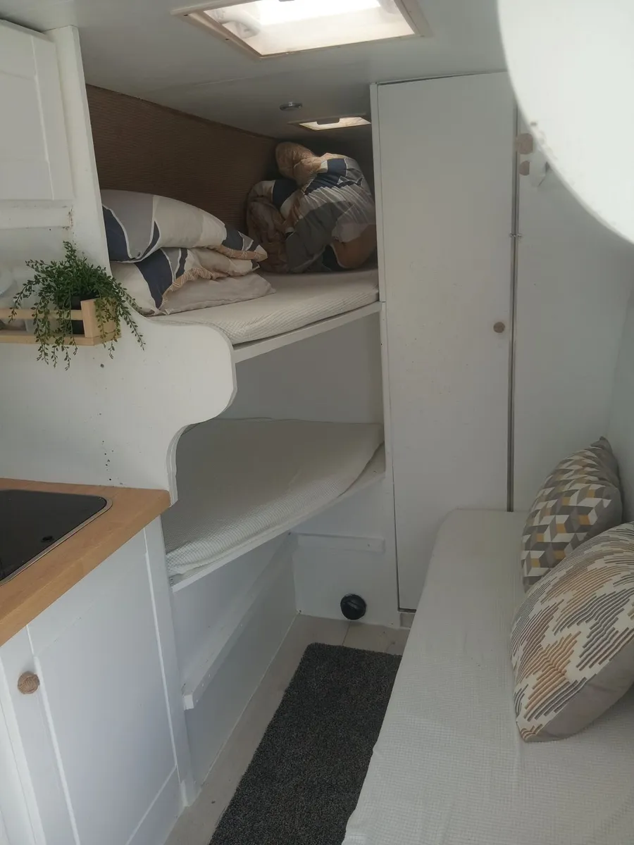 Camper van - Image 2