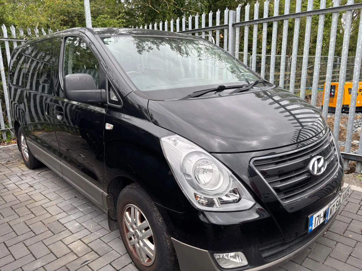 17 Hyundai i800 2.5 Crdi 8 Seats 104k miles Drives - Image 2