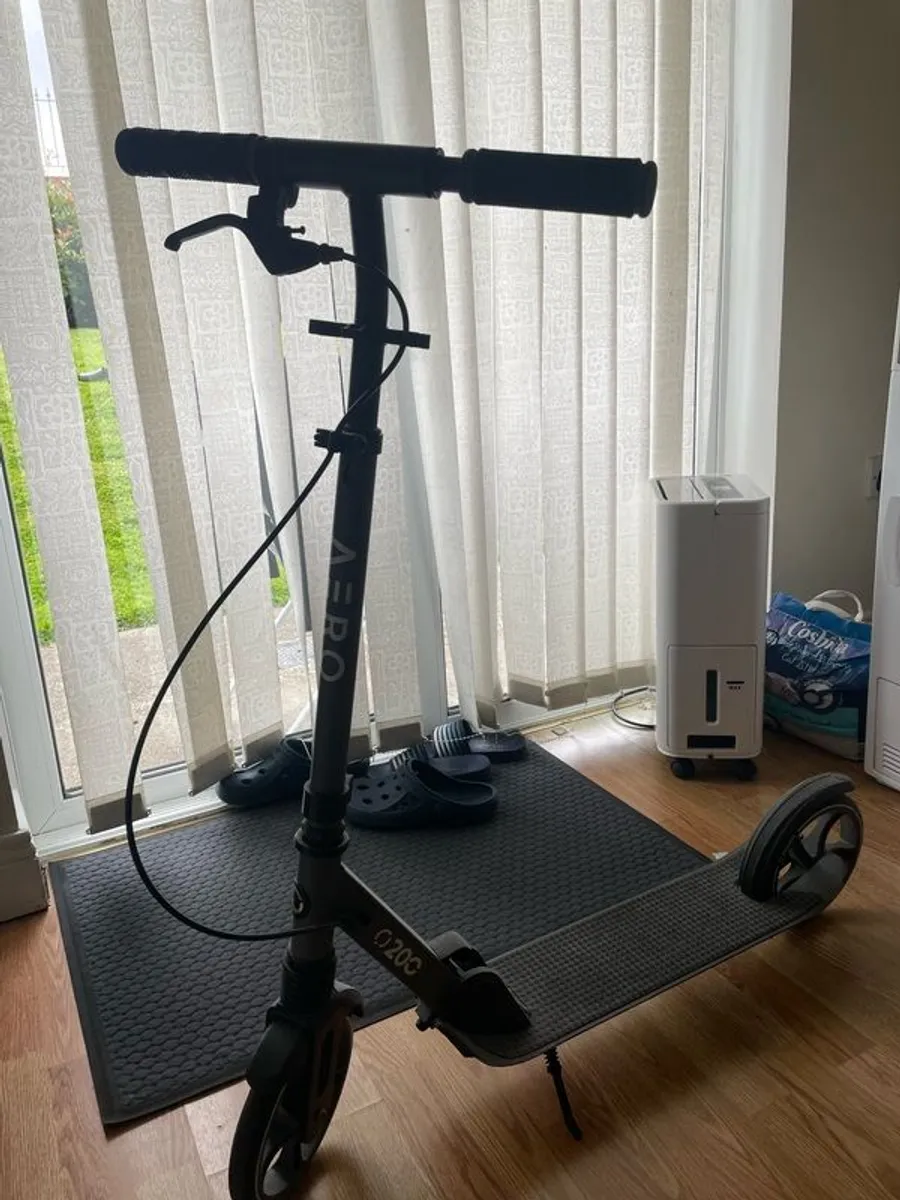 scooter  perfect condition - Image 2
