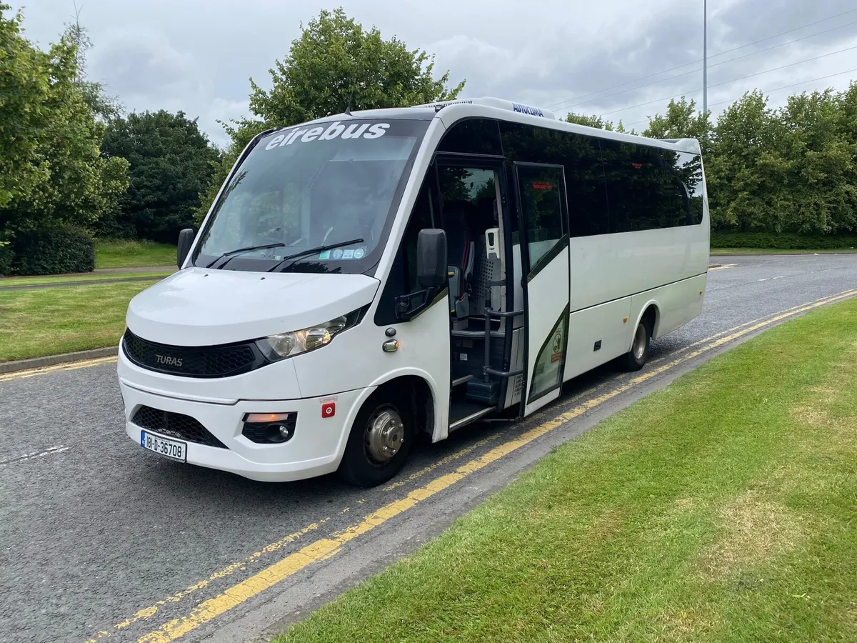 Iveco Turas 700 - Image 3