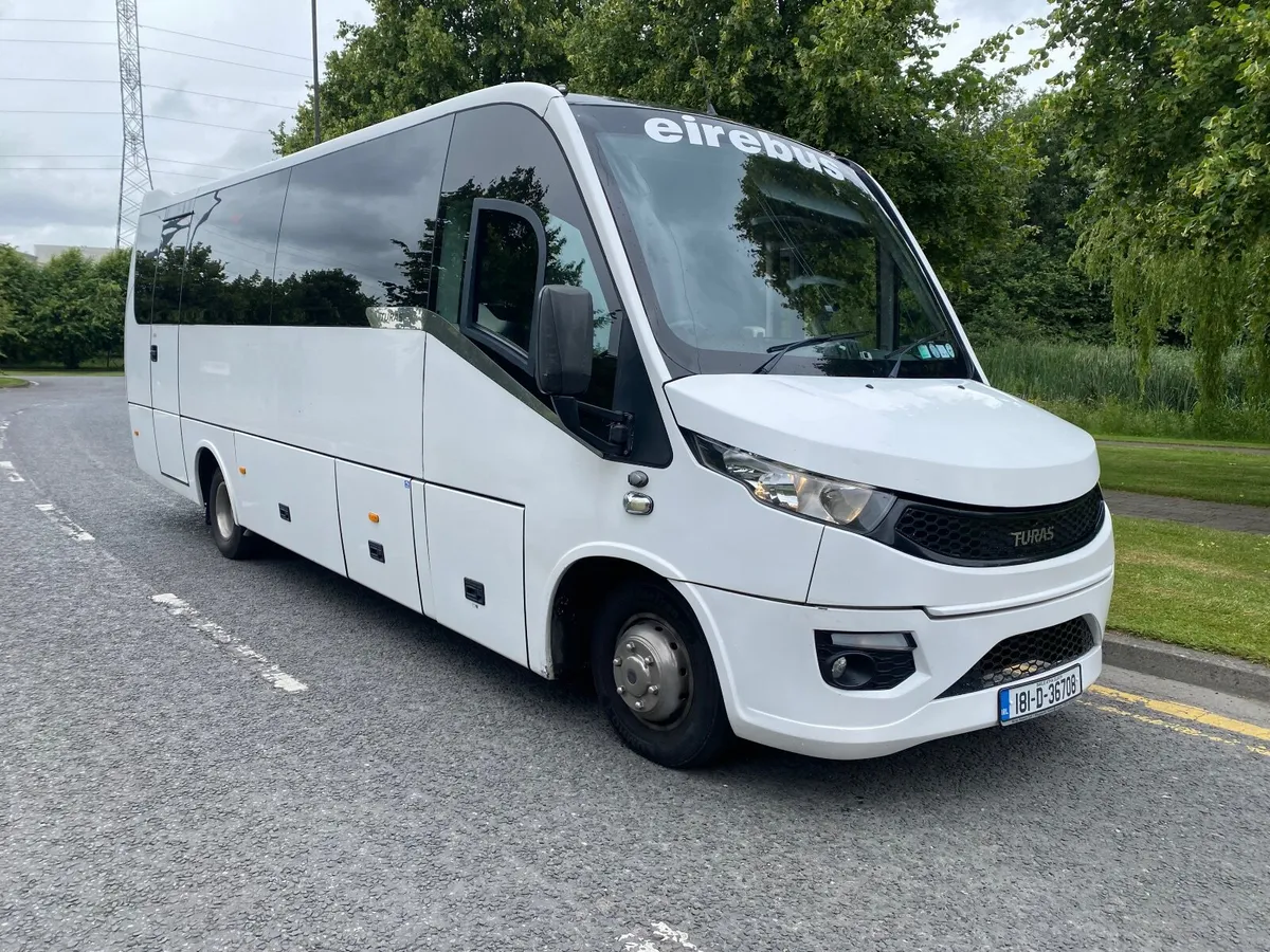 Iveco Turas 700 - Image 1