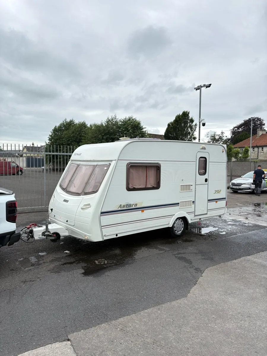 Lunar Astra 2 Berth Lightweight Caravan - Image 2
