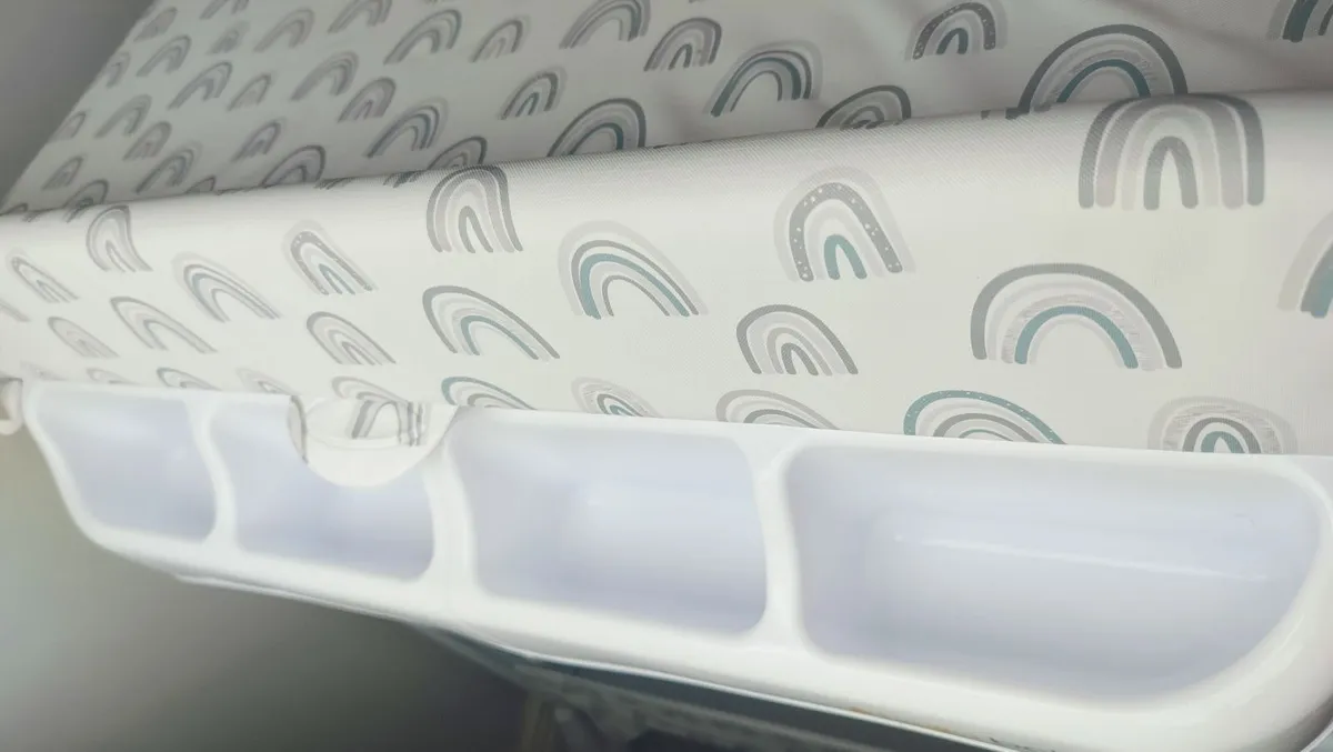 Baby changing unit - Image 1