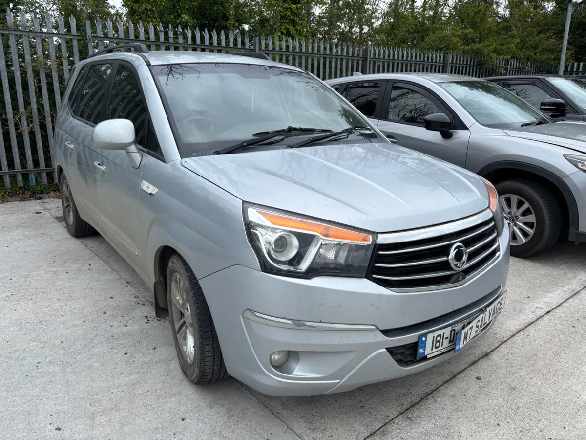 18 Sanyong Radius 2.1 Diesel 7 Seats 130km Drives - Image 2