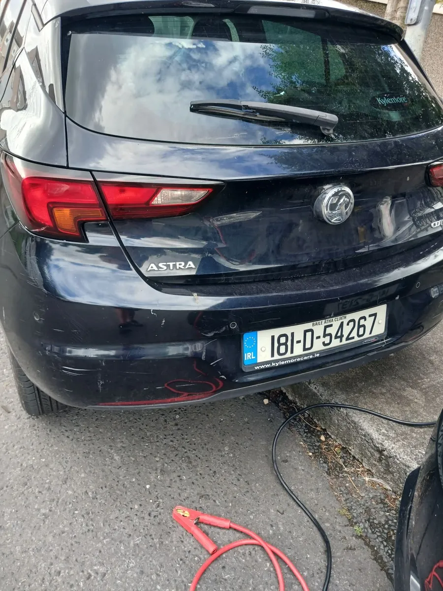 Car - Image 2