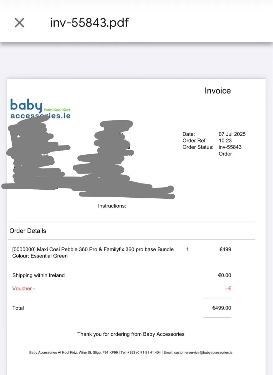 Maxi Cosi baby car seat and base - Image 1