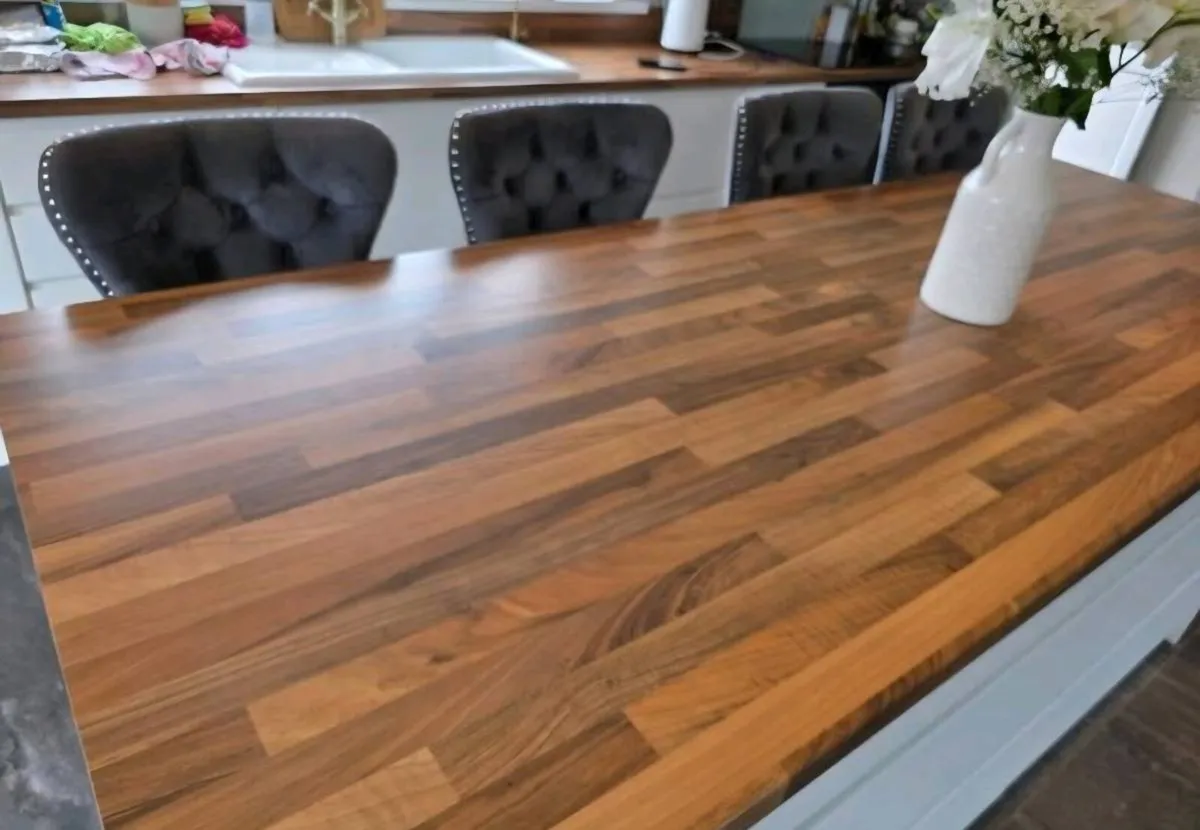 Kitchen Island - Image 2
