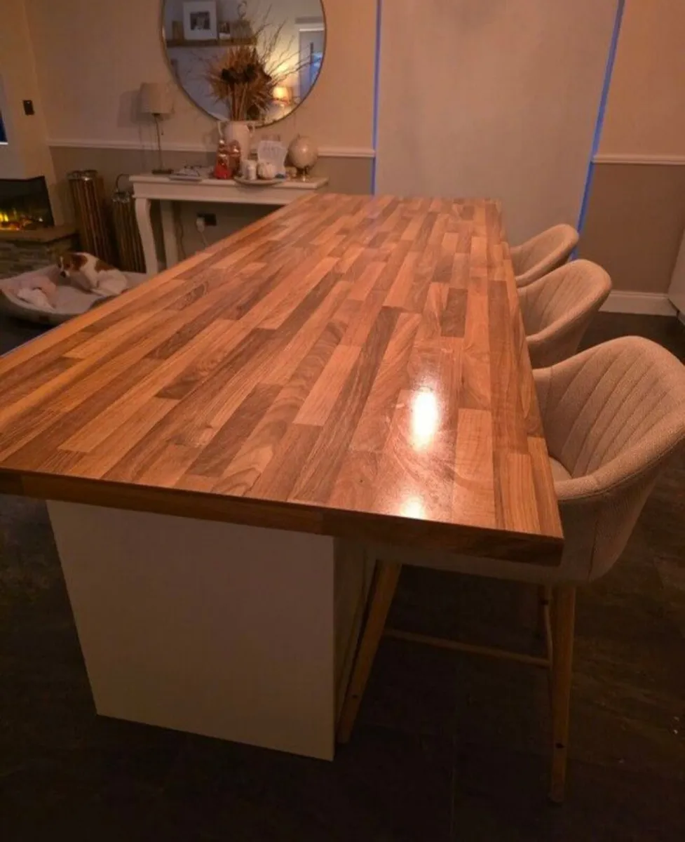 Kitchen Island - Image 4