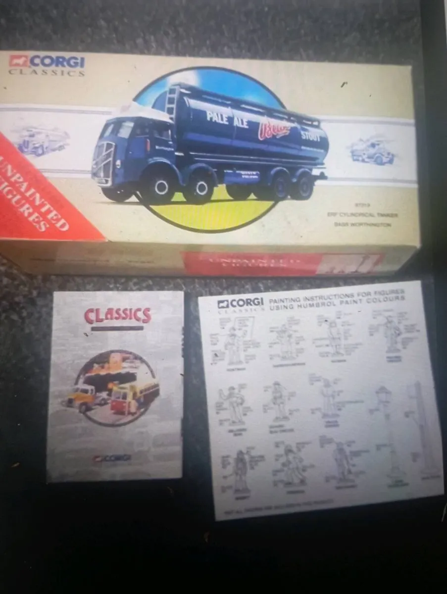 CORGI CLASSIC ERF  CYLINDRICAL TANKER BASS  TRUCK. - Image 2