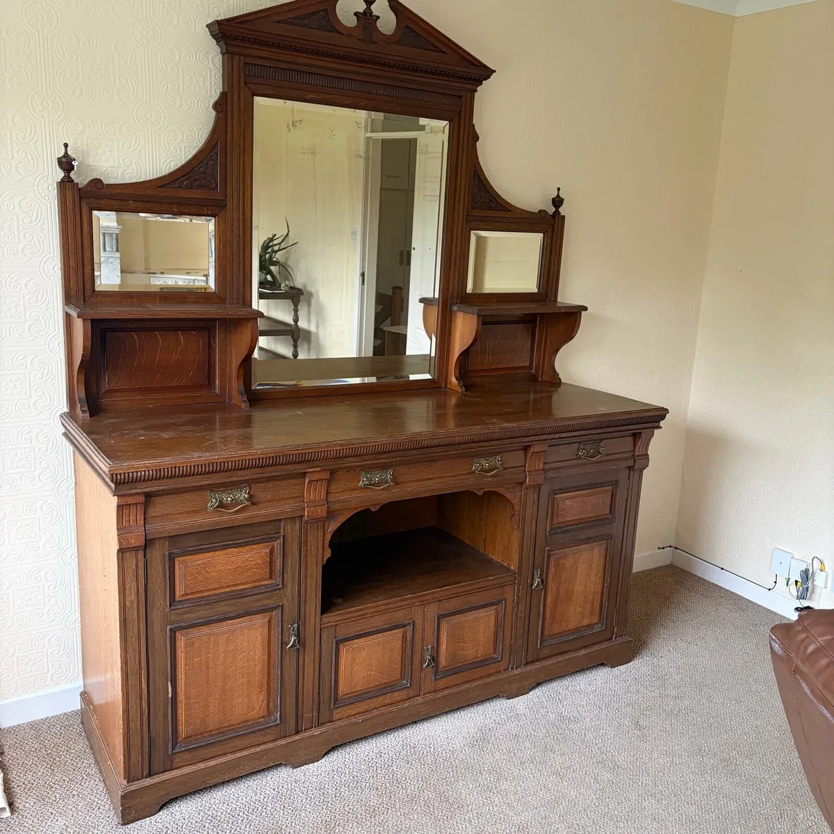 Antique furniture - Image 1