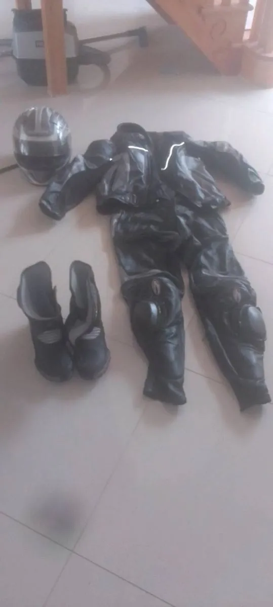 Motorbike - Image 1