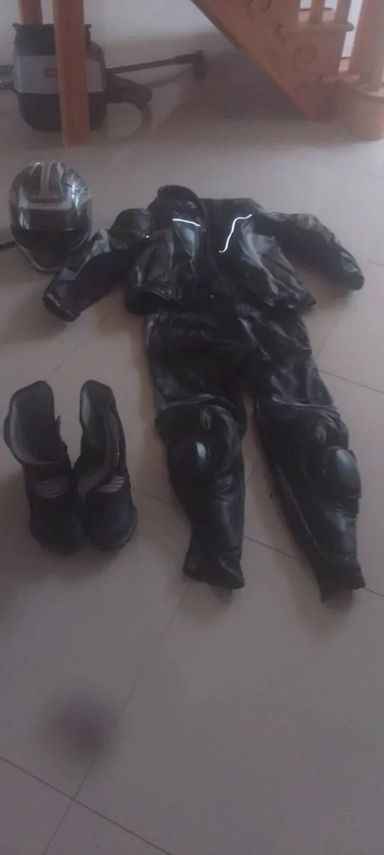 Motorbike - Image 4