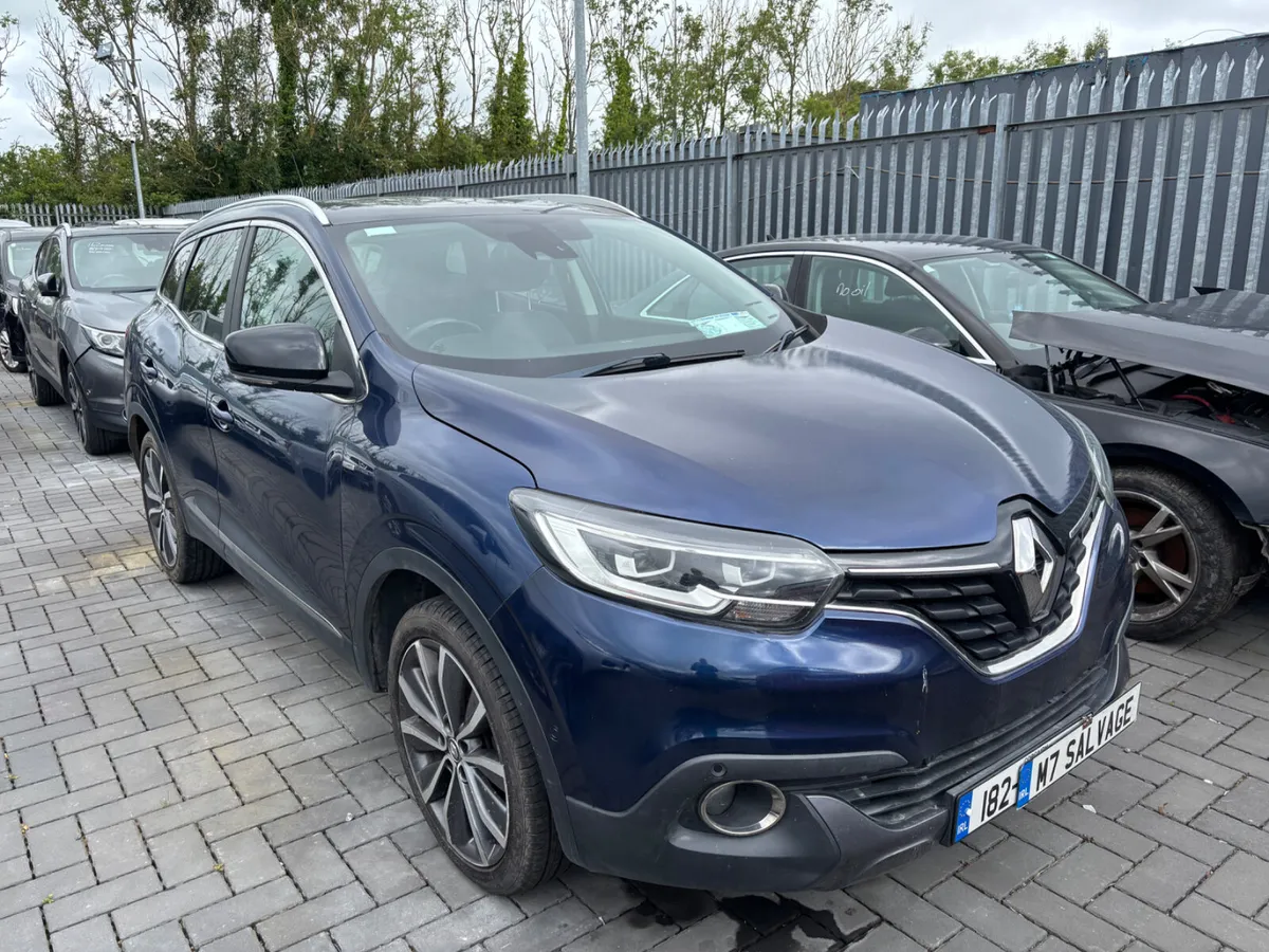 18 Kadjar S NAV 1.5 Diesel No damage drive home - Image 2