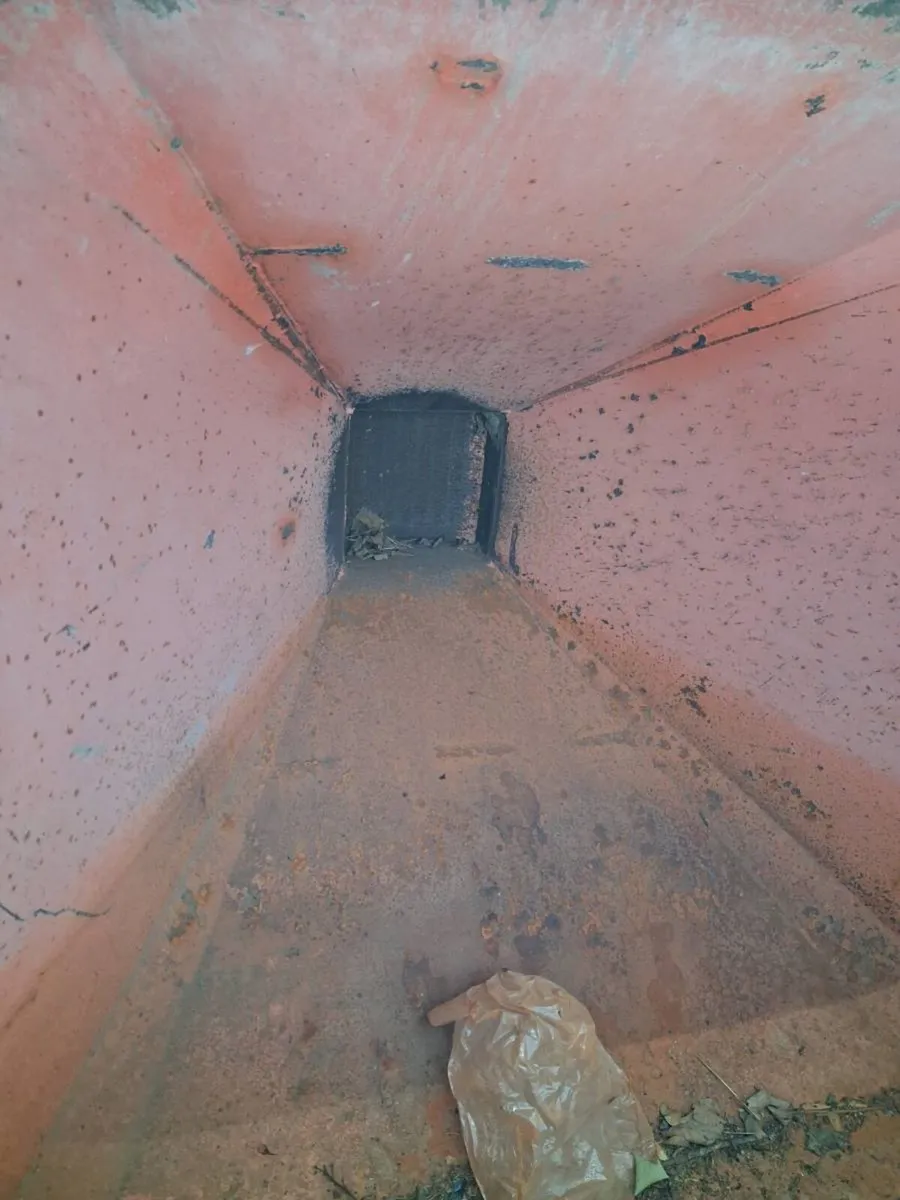 Concrete skip - Image 4