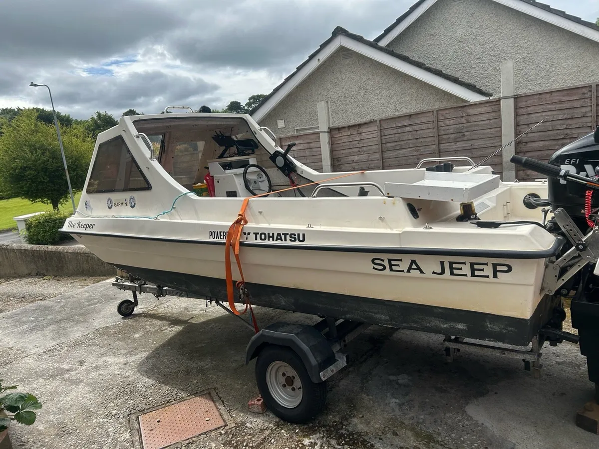 Fishing boat - Image 1