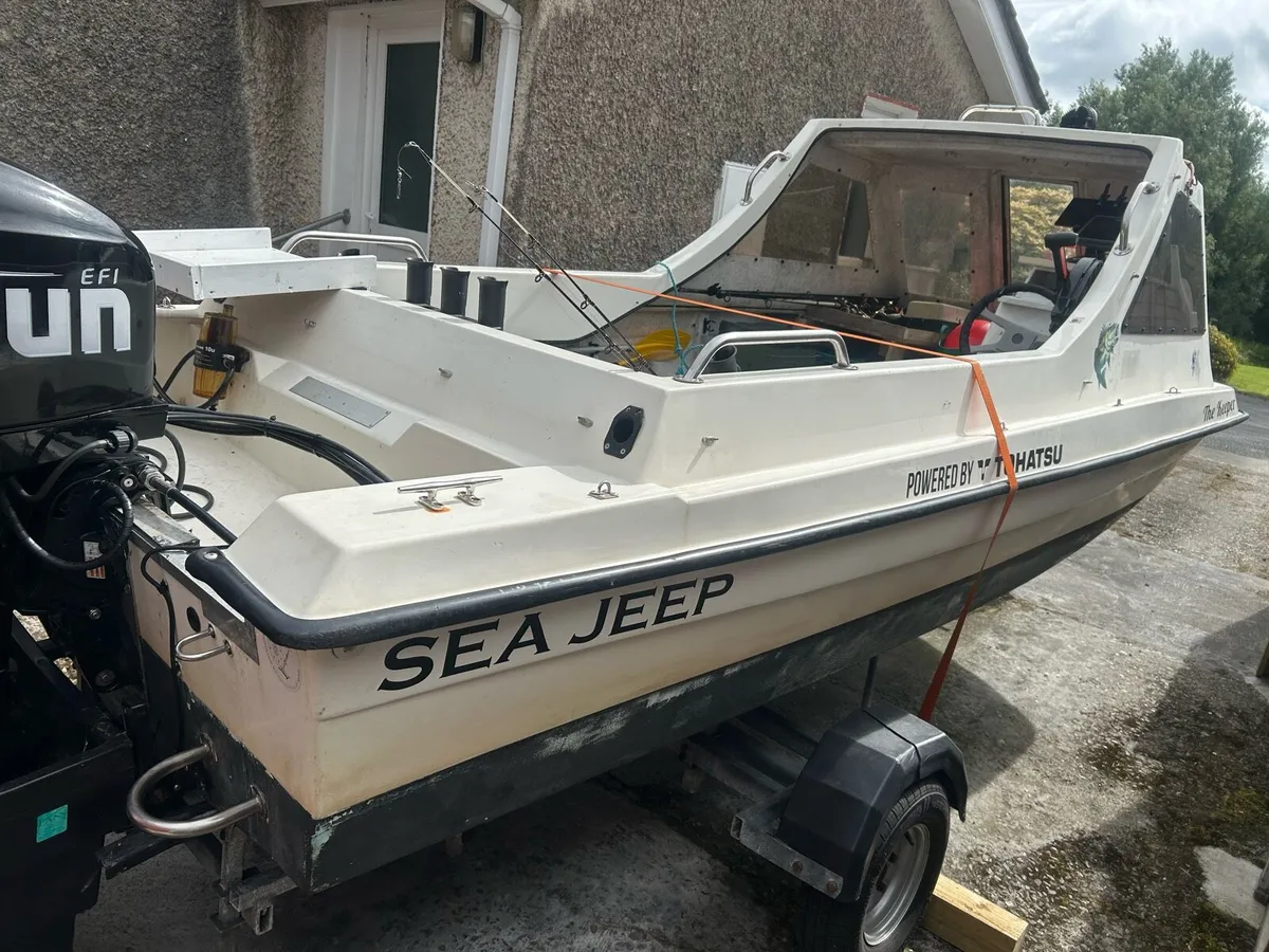 Fishing boat - Image 2