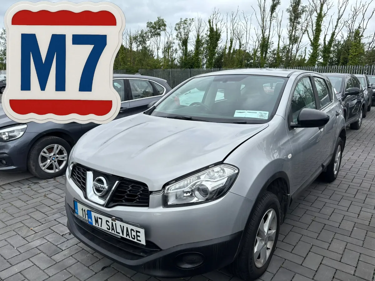 11 Qashqai 1.5 Diesel 180km Rear damage Drive home - Image 1